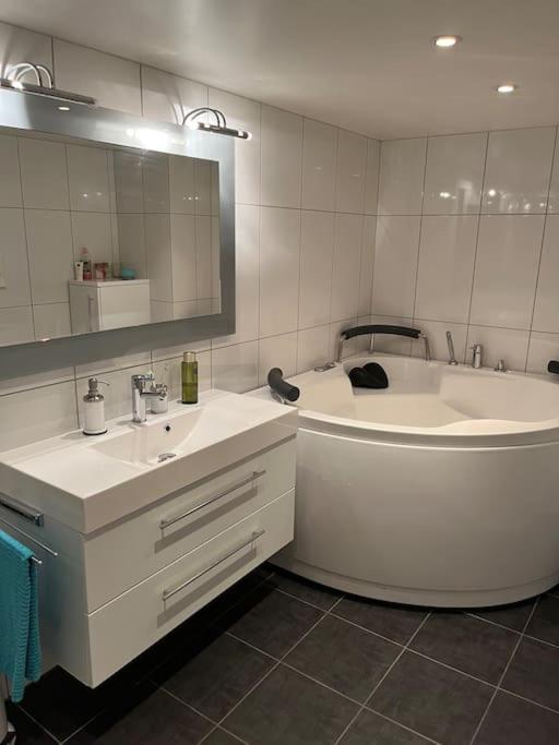 Appartement Hybel Med Bad à Egersund Extérieur photo